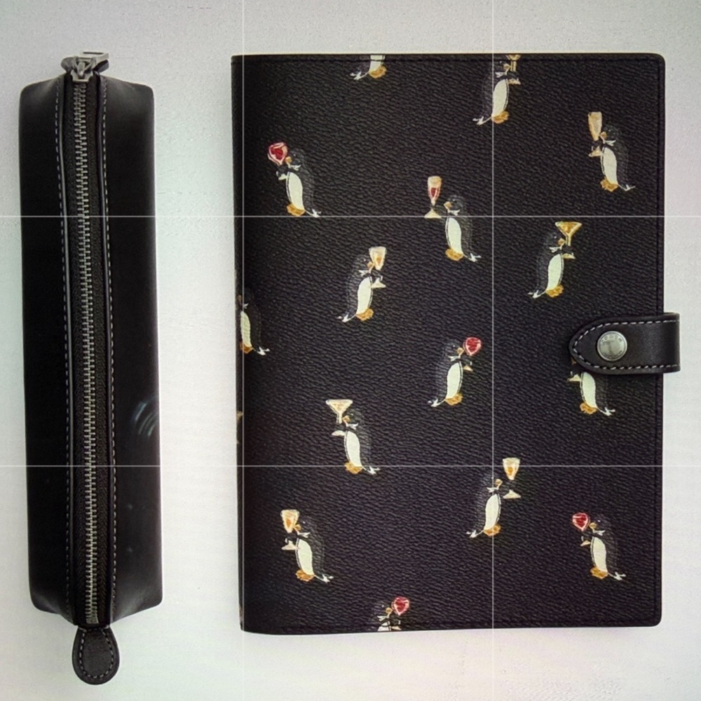 🐧🧊🐧 COACH BOXED NOTEBOOK AND PENCIL CASE WITH PENGUIN PRINT 🐧🧊🐧 NWT 🐧🧊🐧